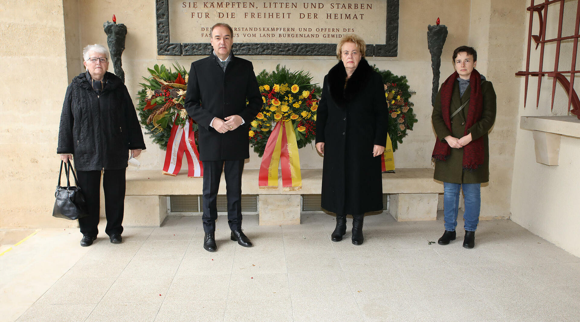 Kranzniederlegung Gedenken an Opfer des Krieges und des Faschismus