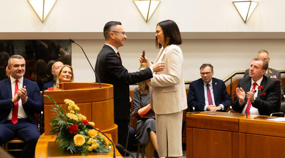 Konstituierende Sitzung