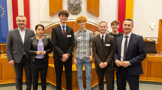 Landesrat Mag. Heinrich Dorner, DDr.in Barbara Glück, Anton Gröbl, Adrian Schreitl, Jakob Fuchs und Landtagspräsident Robert Hergovich