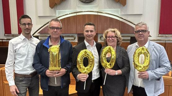 vida-Landesgeschäftsführer Oliver Krumpeck, Walter Zechmeister, LT-Präsident Robert Hergovich, Gabriele Titzer und ÖGB-Landesvorsitzender Erich Mauersics 