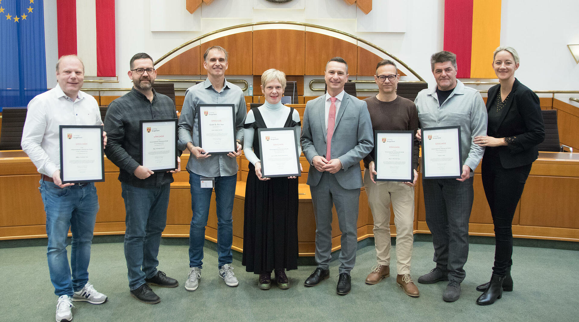 (v.l.): MMag. Christian Ratz, Mag. Christoph Gausch, Josef Leberl, BA MA, Mag.a (FH) MMag.a Regina Himmelbauer, LT-Präsident Robert Hergovich, Mag. Dr. Michael Hess, Johann Lotter und LT-Direktorin Mag.a Christina Krumböck. 